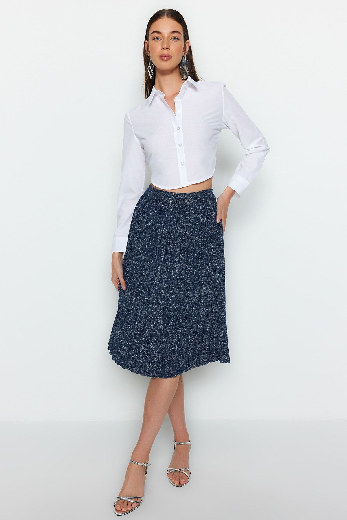 Trendyol Collection-Granatowa spódnica midi z dzianiny z brokatem - Twoaw24Et00000 2