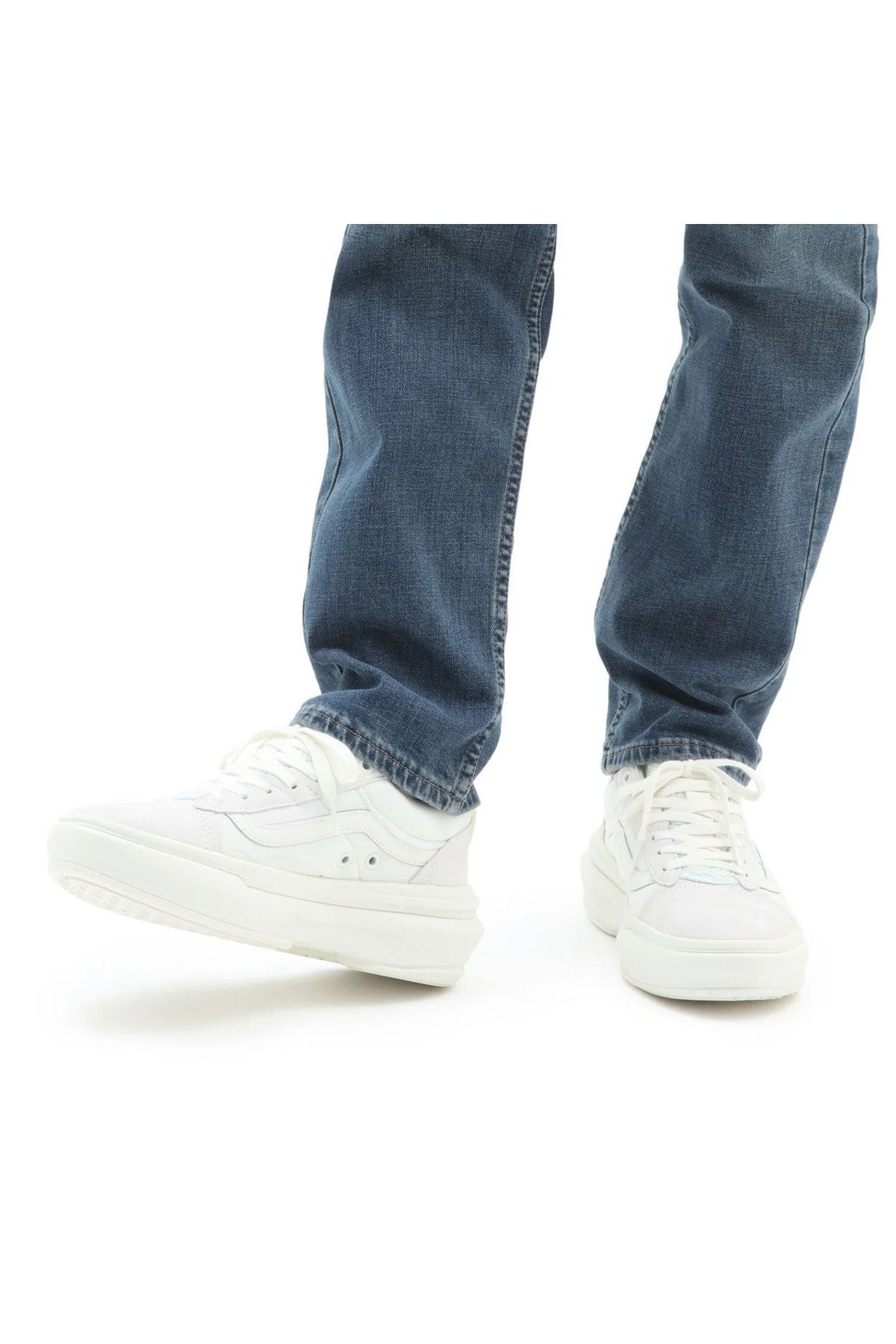 Vans-UA Old Skool Overt Plus CC 5