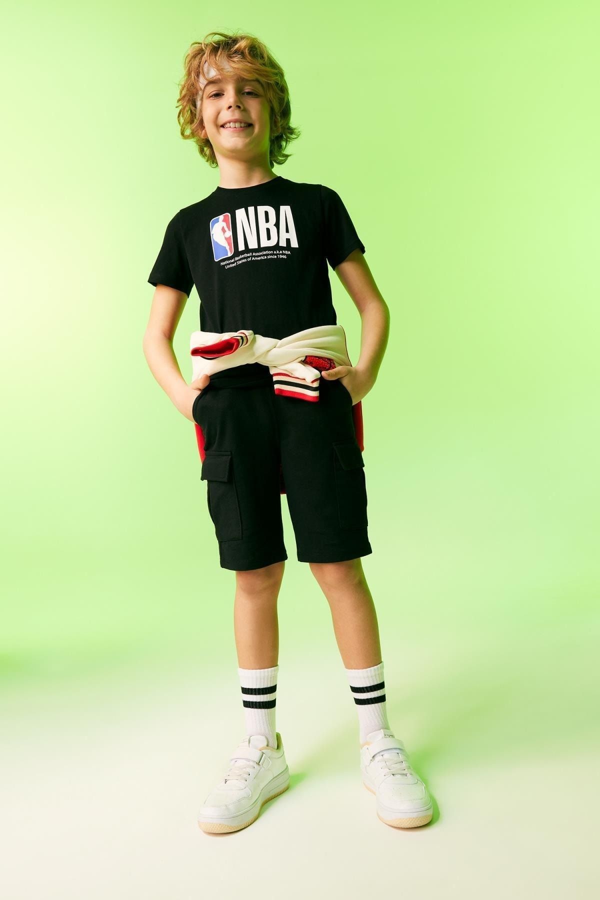 Grey BOYS & TEENS Boy Defacto Fit NBA Current Teams Licensed Regular Fit  Crew Neck Patterned Short Sleeved T-Shirt 2775859
