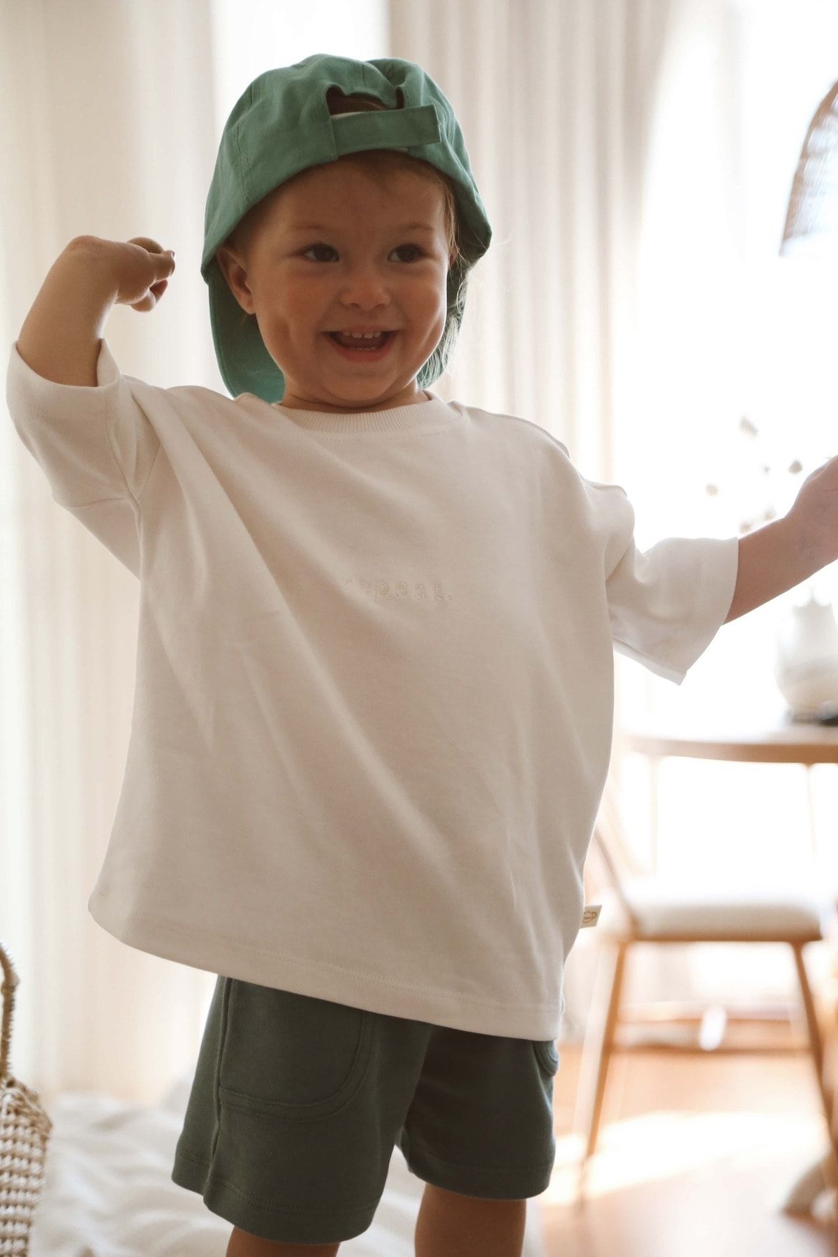 Bisiklet Yaka Nakışlı Oversize T-shirt Bebek - Çocuk