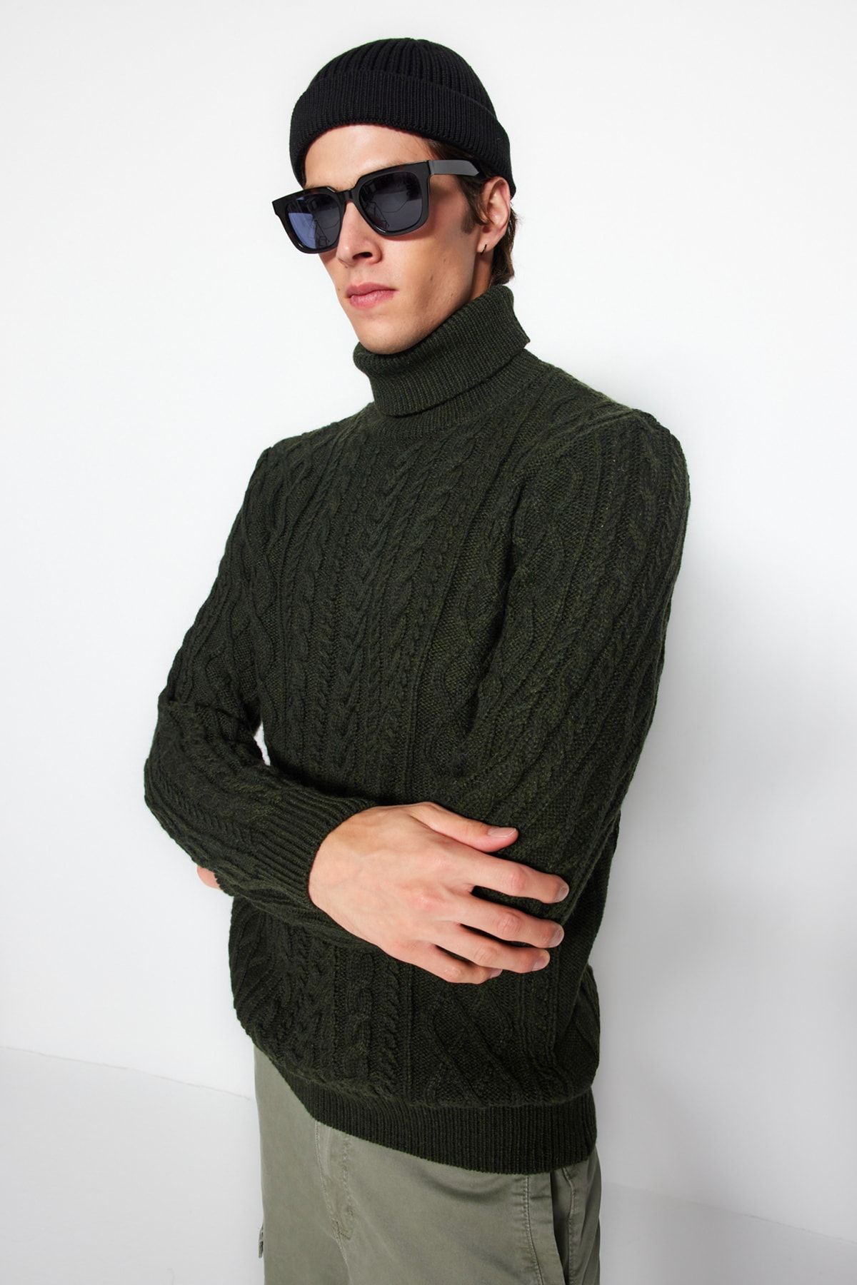 Trendyol Collection-Khaki rolák Slim Fit pletený svetr - Vlasová pletená vlna Tmnaw22Kz0302 3