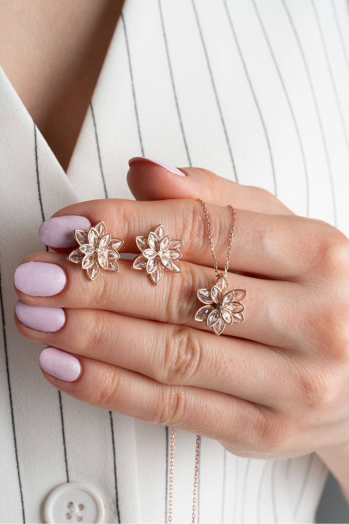 Silvano Jewelry 925 Ayar Lotus Çiçeği Gümüş Kolye Küpe Set