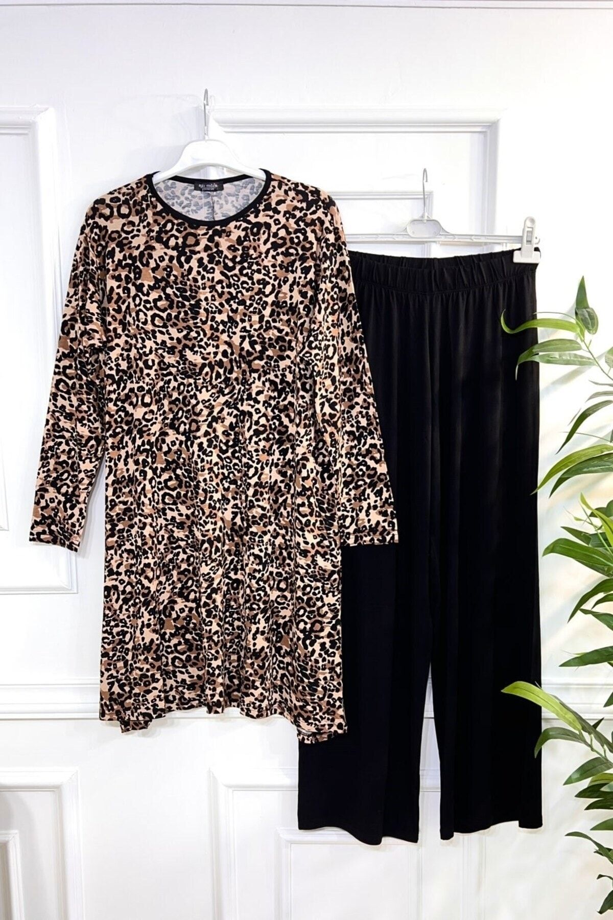 Aşkı Endam Set Din Viscoză Din Bumbac Pieptănat Pırıl - Model Leopard Femeie - 4XL