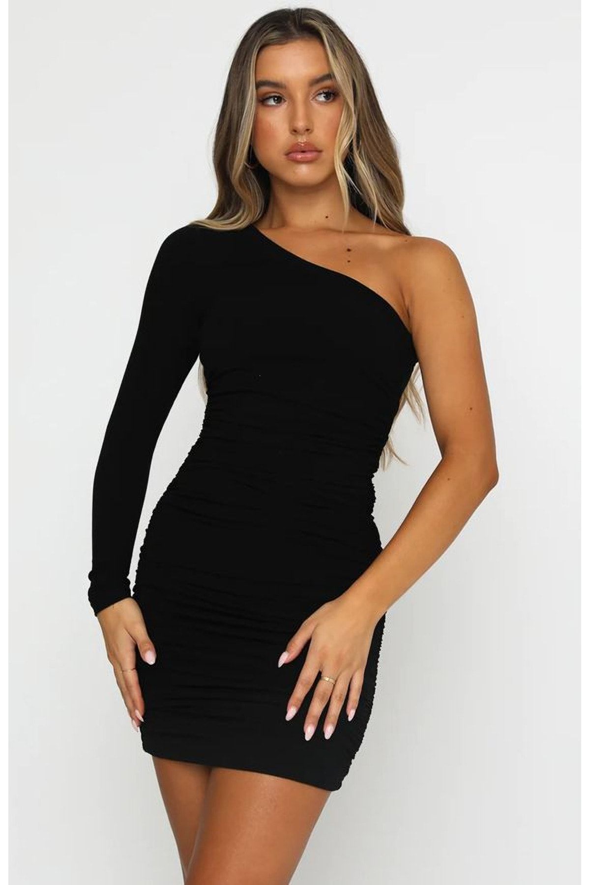 robe basique décolletée asymétrique pour femmes