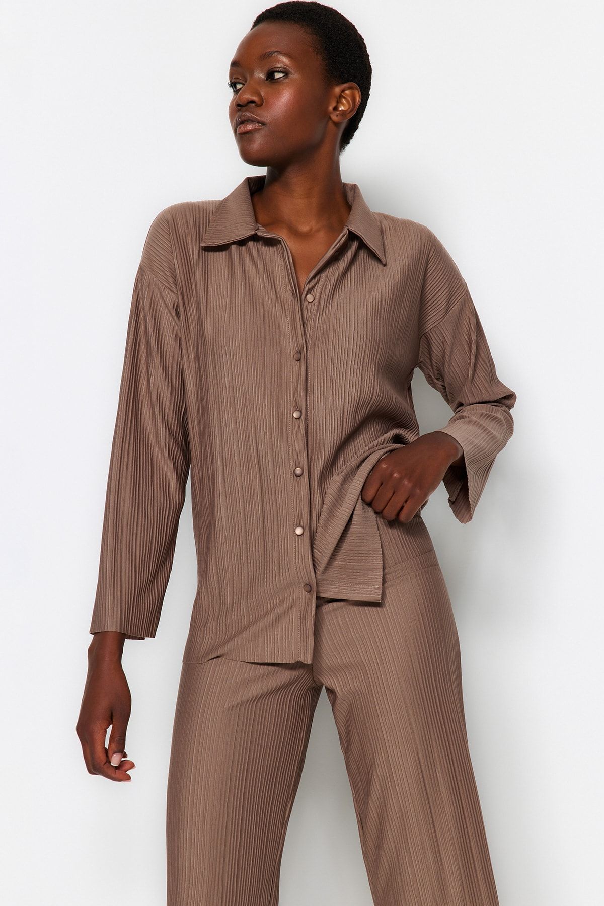 Trendyol Collection-Mink Pleated Regular Buttoned Knitted Top and Bottom Set TWOAW24AU00073 3
