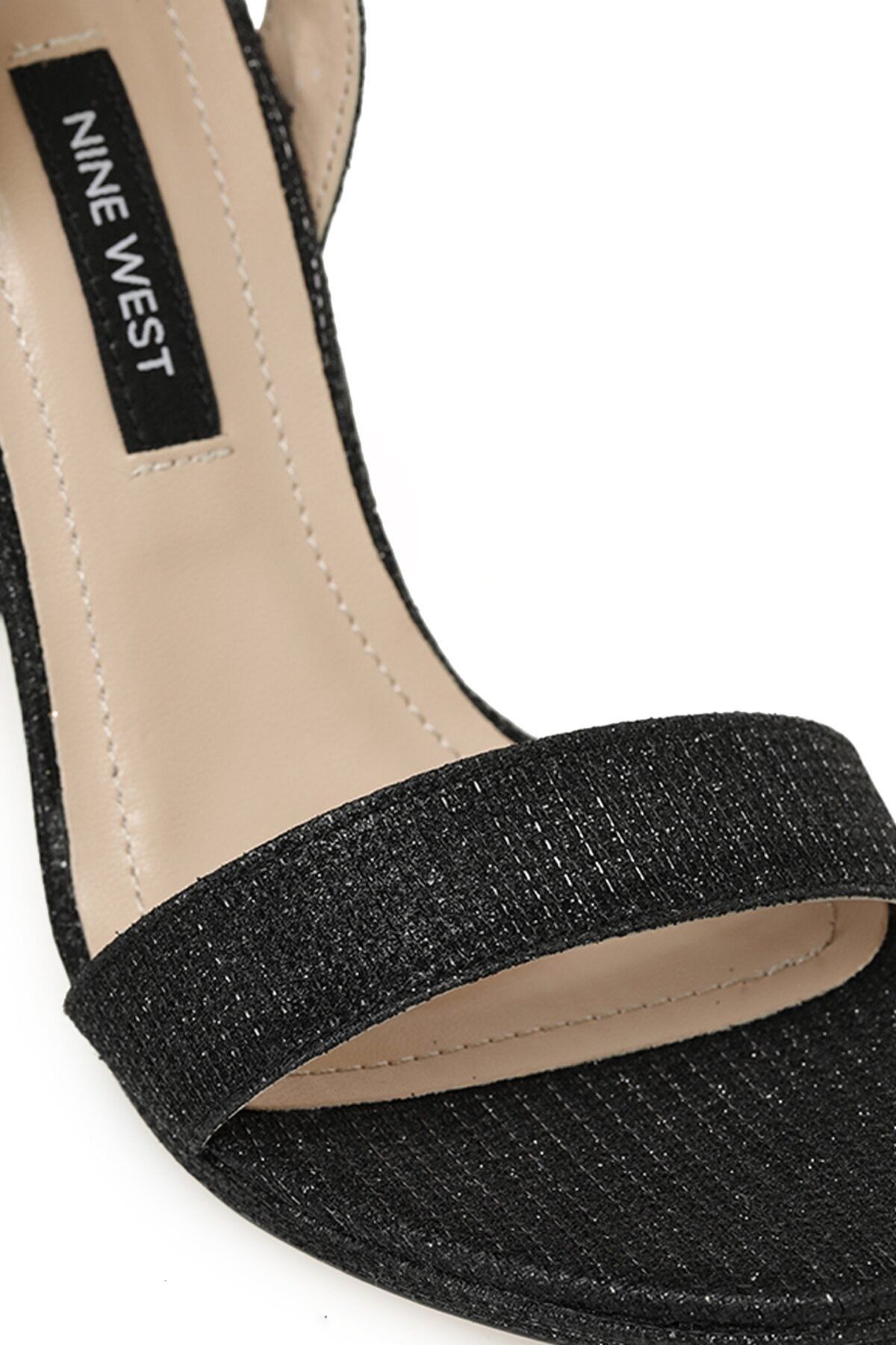 Nine West-LULLE 3FX - Czarne damskie sandały na obcasie 8