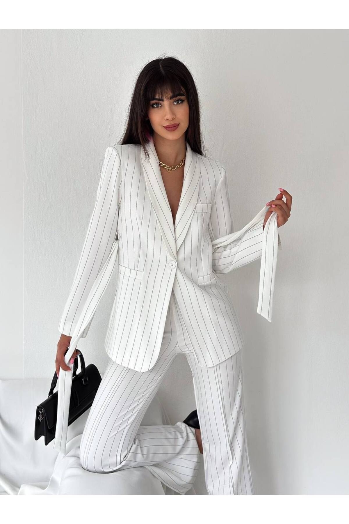 Kadın Blazer Ceket Pantolon Takım Çizgili Beyaz Şal Yaka Kemerli