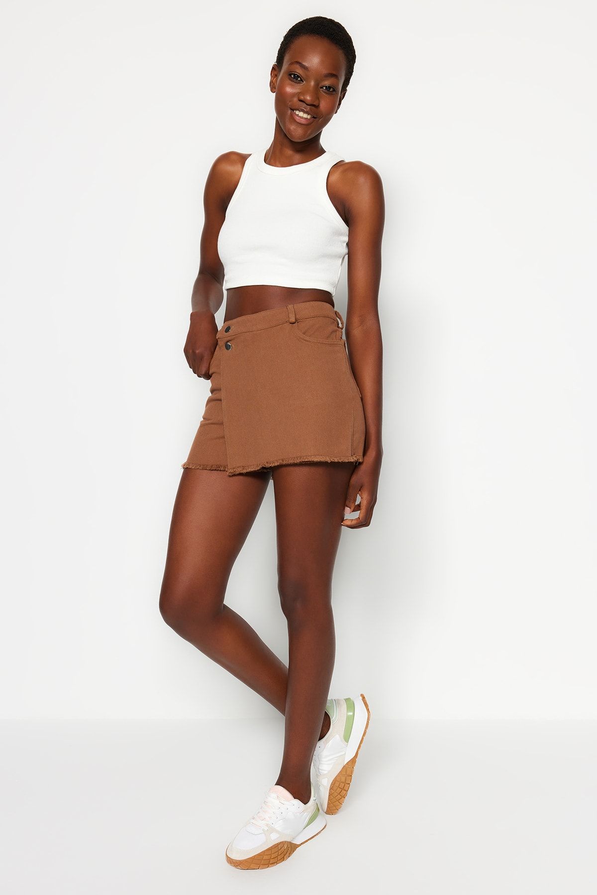 Trendyol Collection Shorts High Waist Trendyol