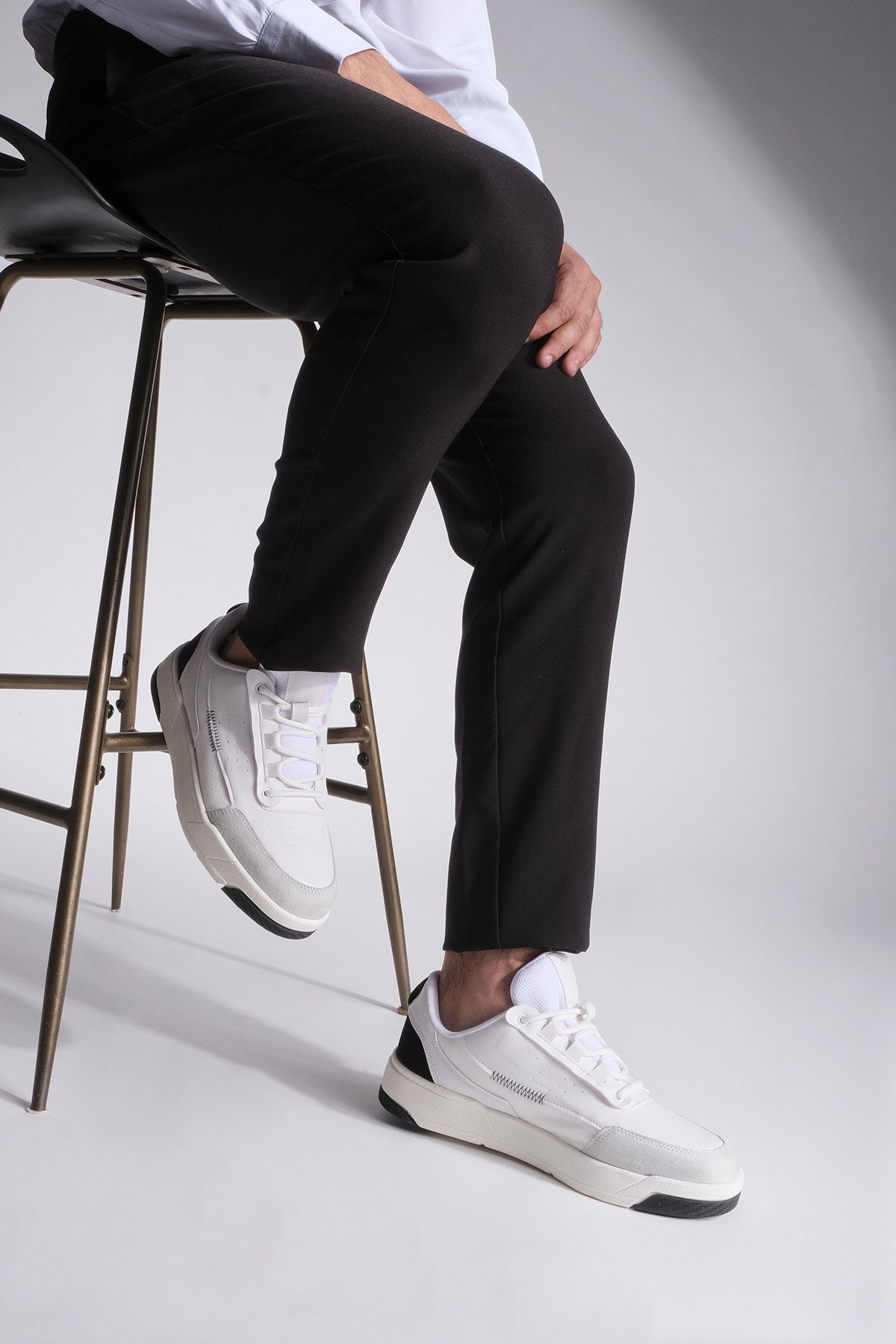 Black sole sports shoes new arrivals