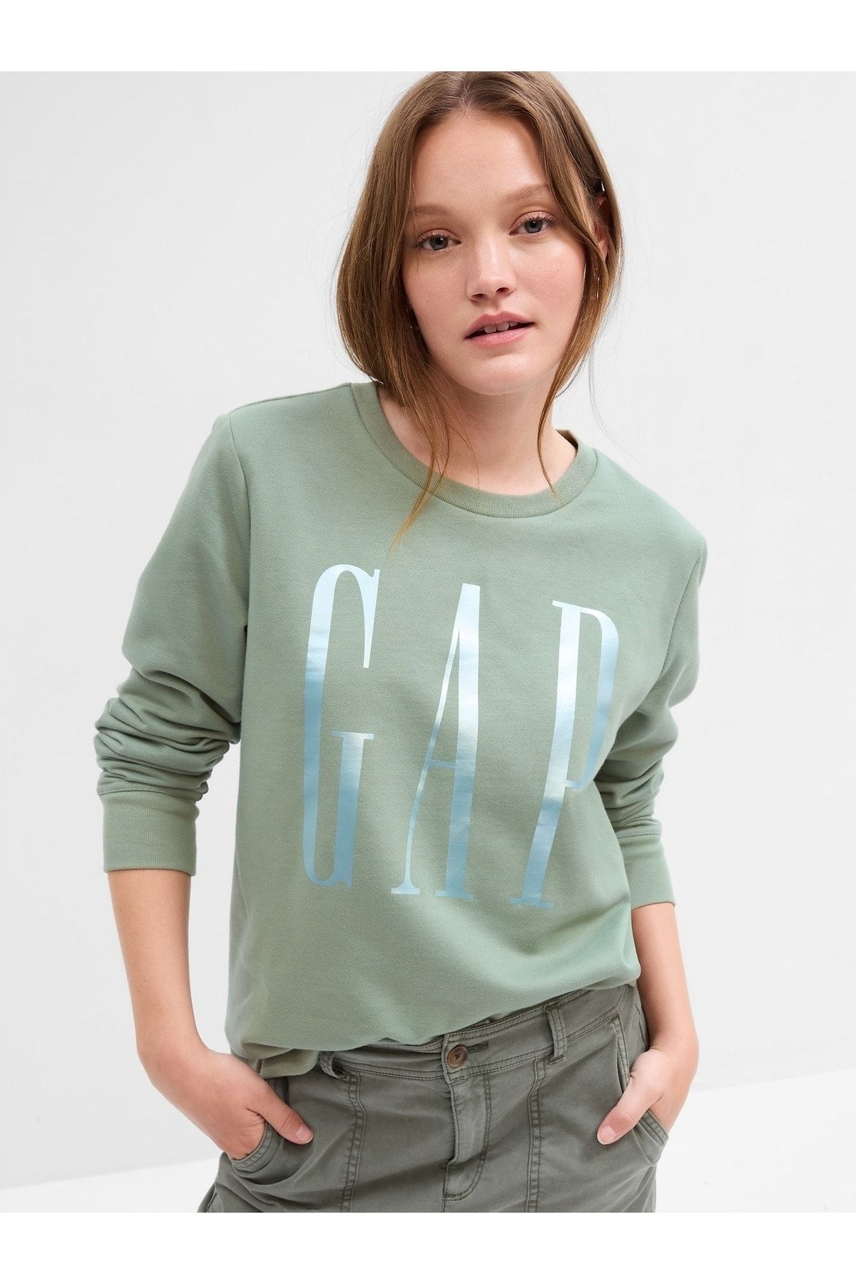 GAP Women s Green Logo Fleece Sweatshirt Trendyol