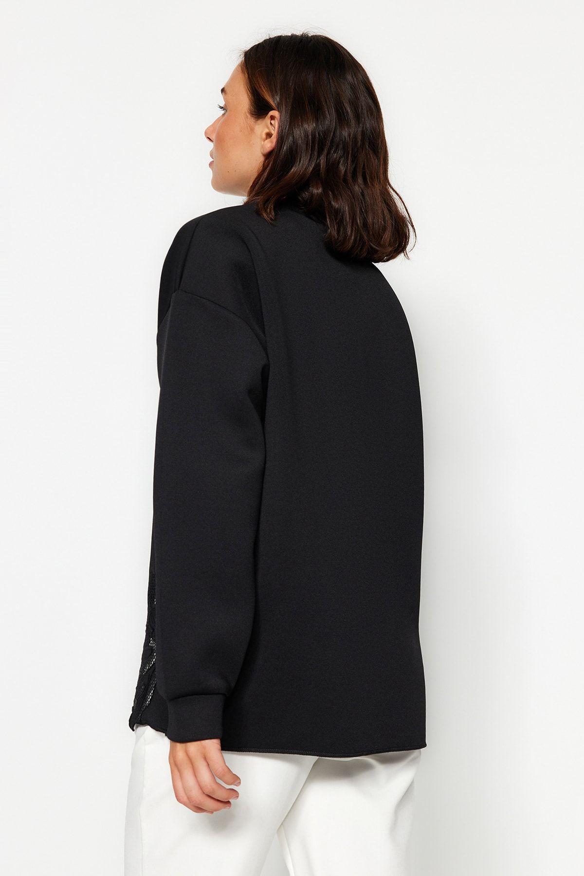 Trendyol Modest-Czarna koronkowa, szczegółowa bluza z dzianiny dla nurków/nurków TCTAW24TW00008 5
