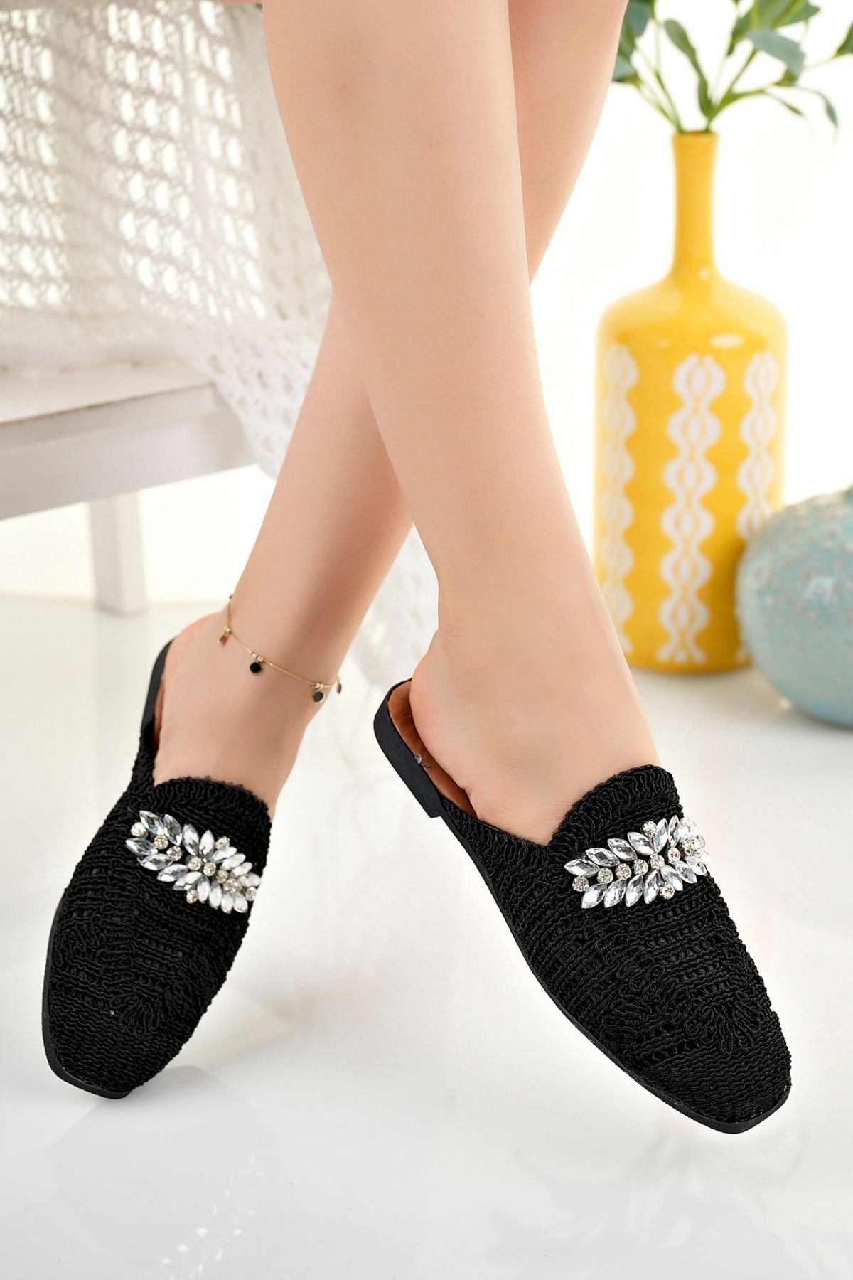 Front closed slippers sale