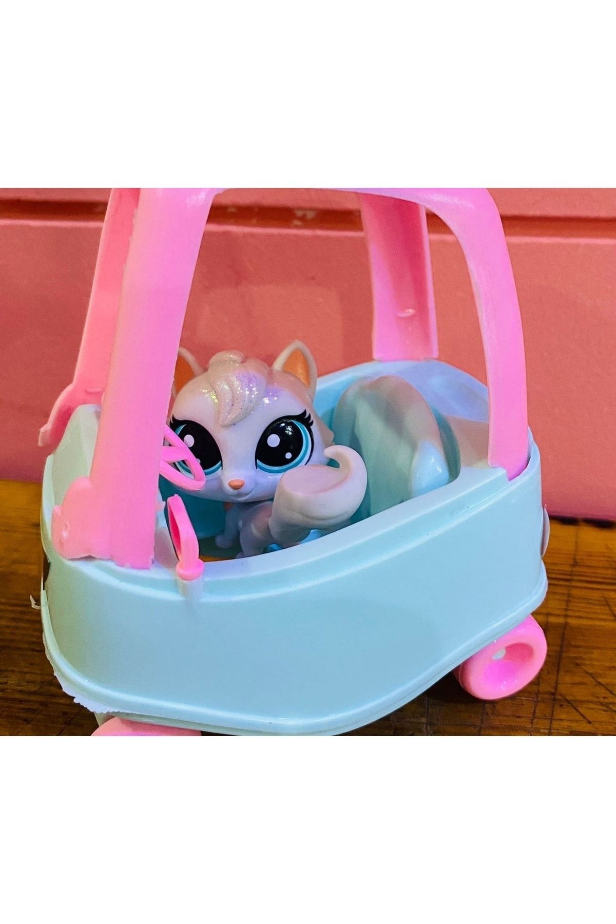 Littlest pet shop shuttle store