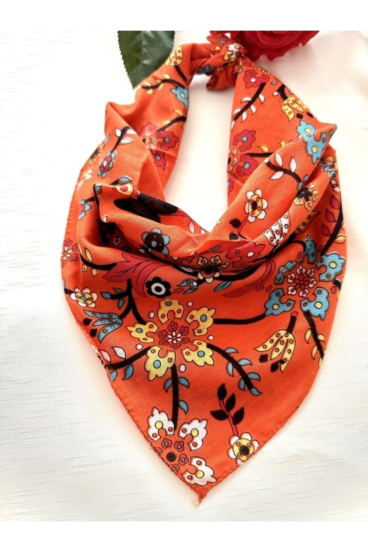 Gri ve turuncu renk ikili çiçek desenli %100 koton bandana 3