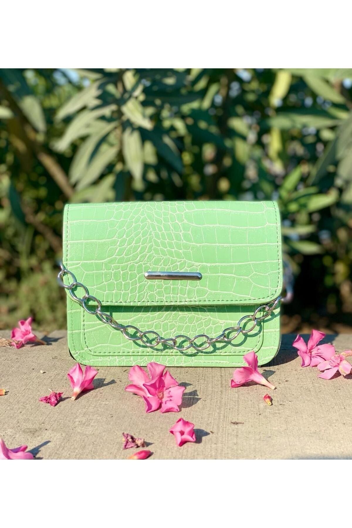 Mint green clutch purse online