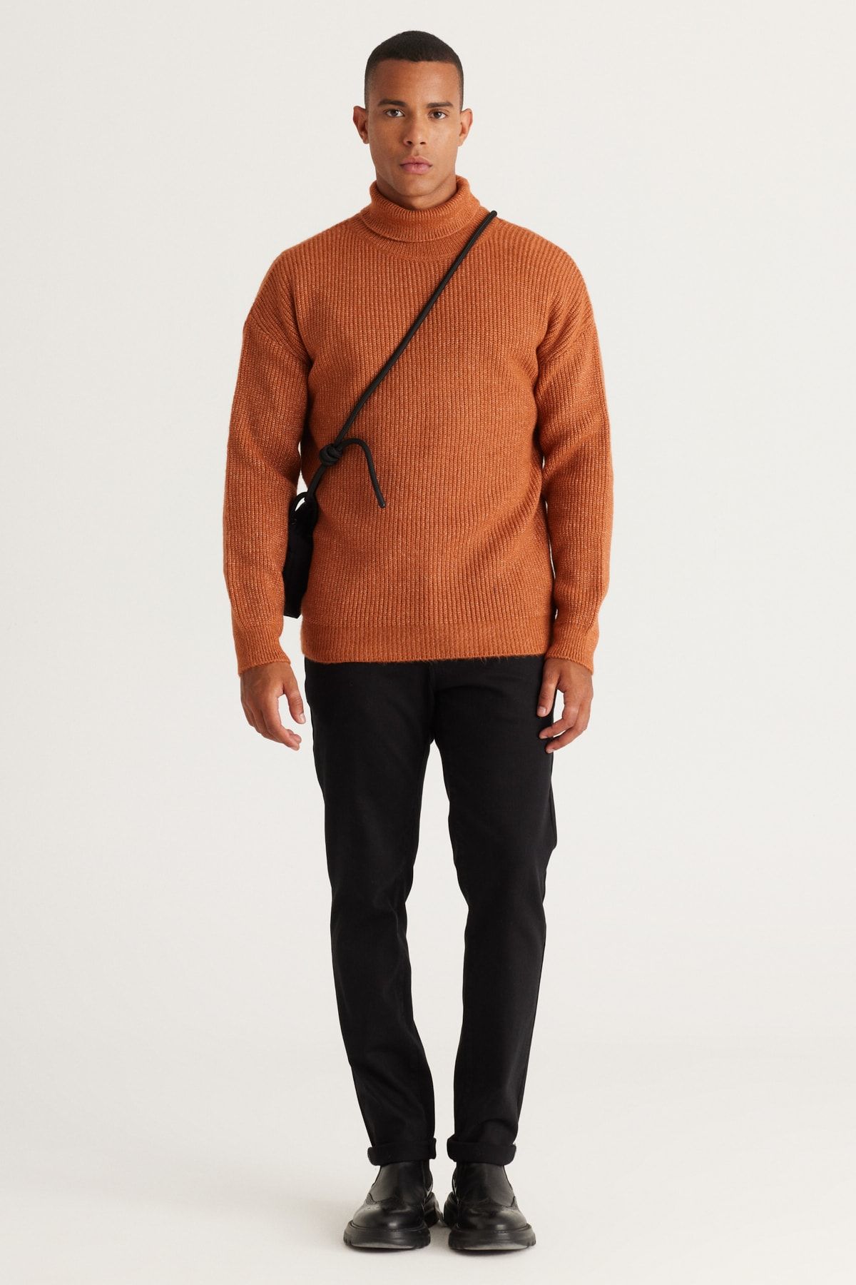 Loose turtleneck men store