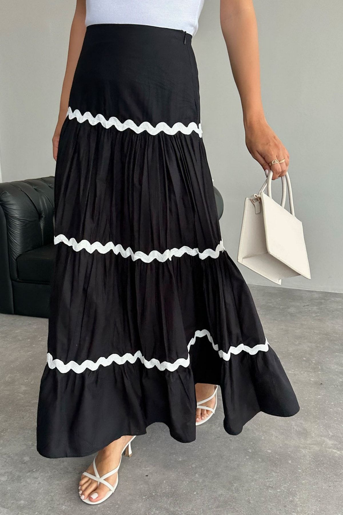 LOOSH Women s Black High Waist Stripe Detailed Flounce Skirt