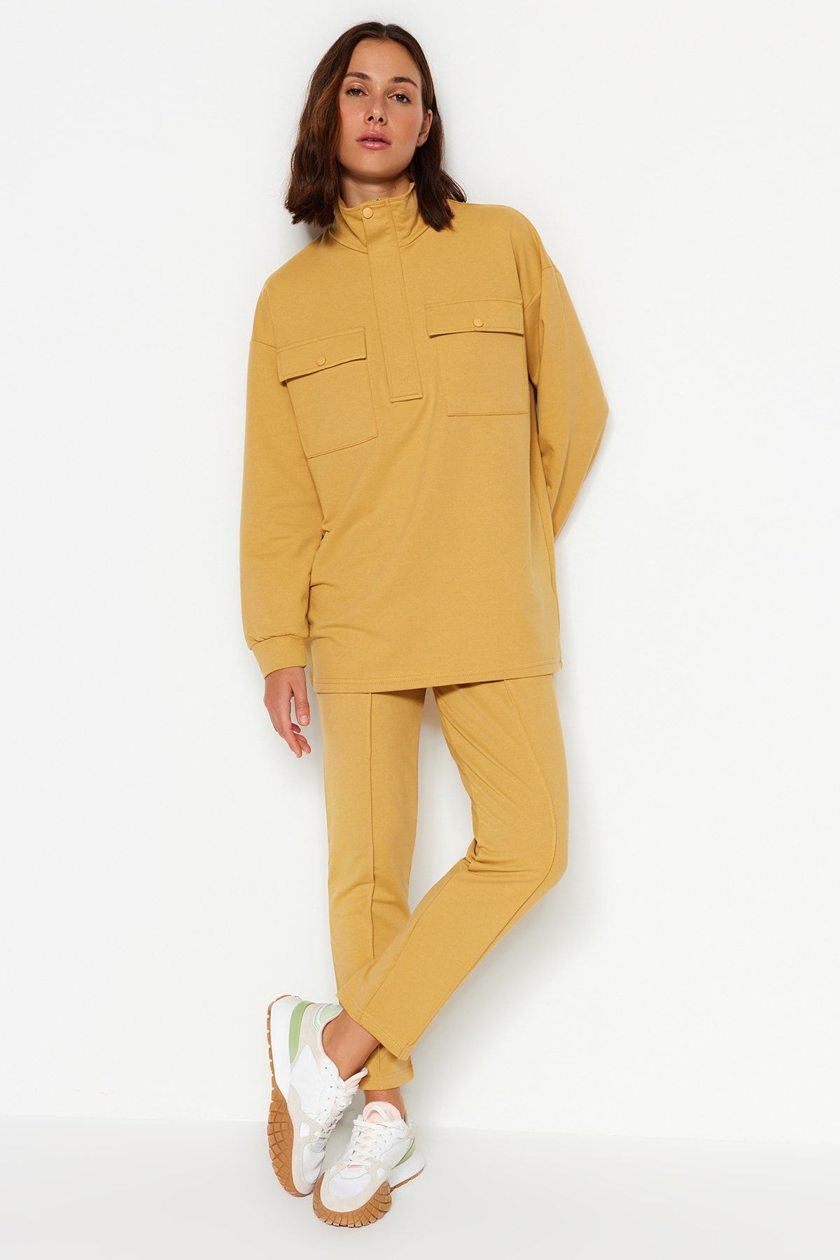 complete the look image