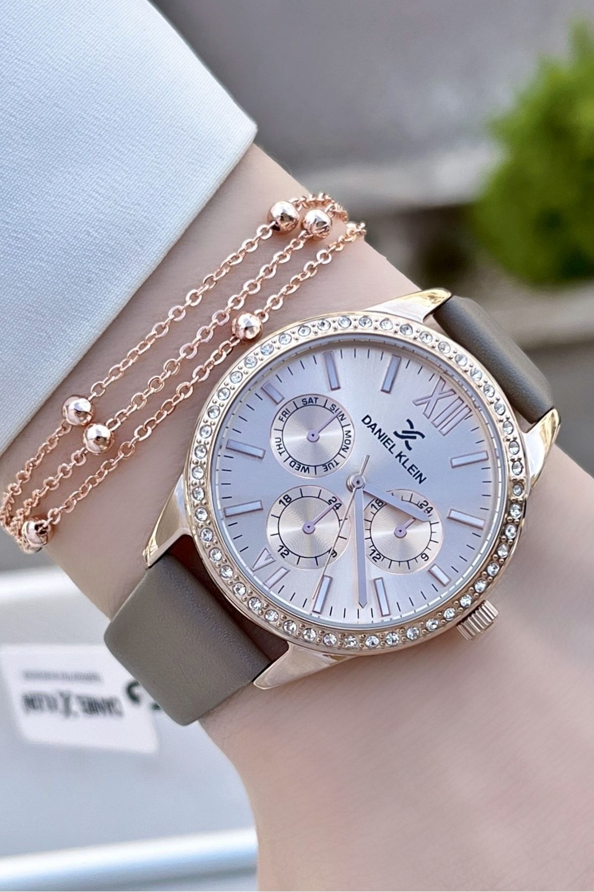 Daniel klein hotsell watch exclusive