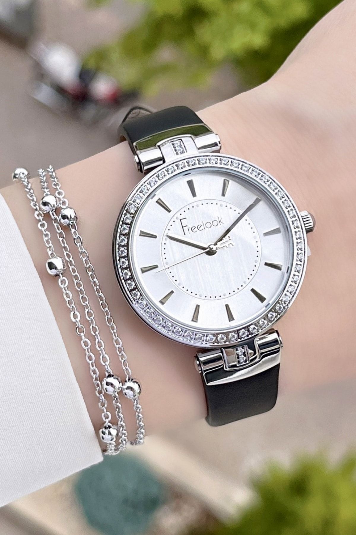 Freelook hotsell watches swarovski