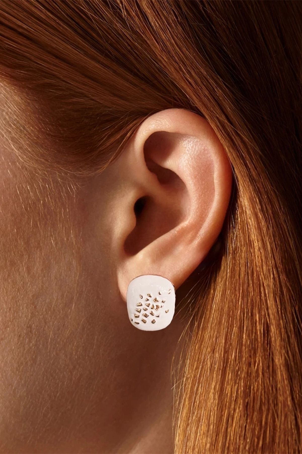 White shop metal earrings