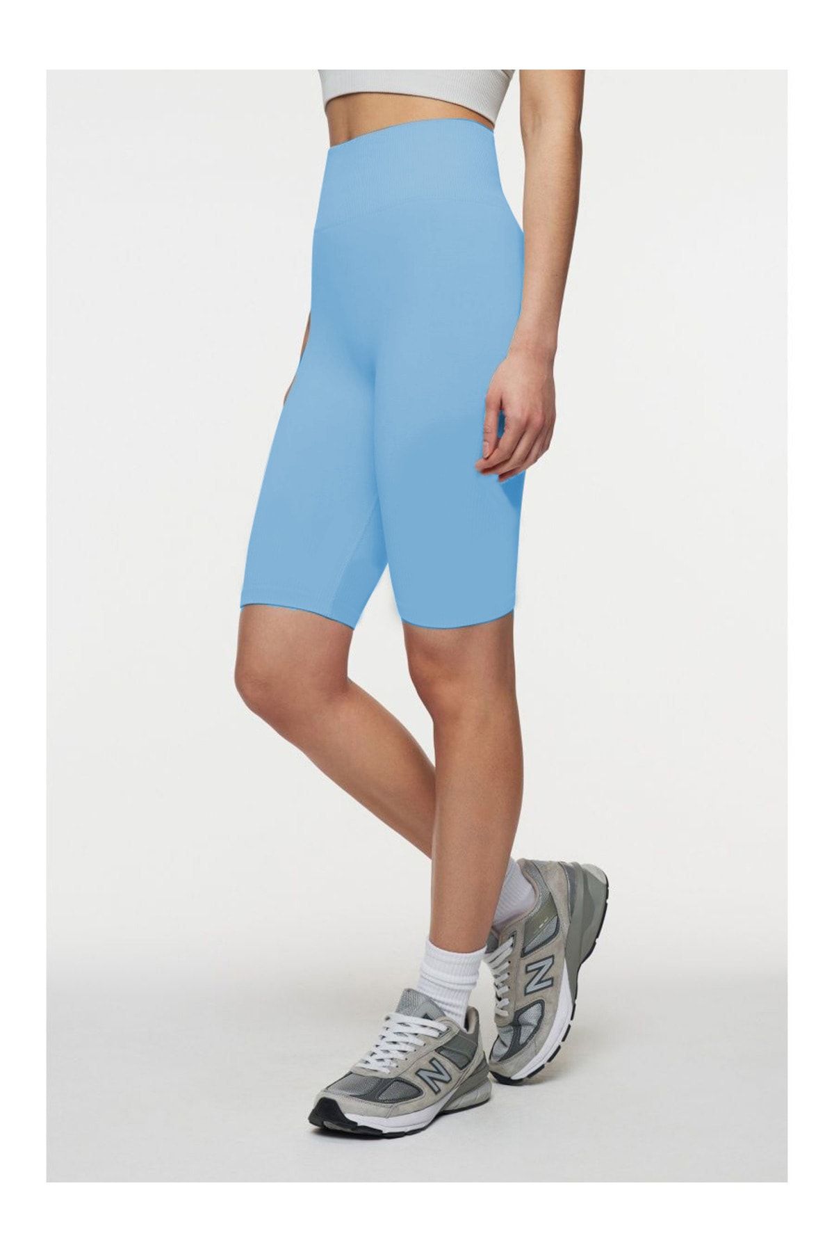 MİSTİRİK-Jerovin Model Recovery Knitted Seamless Push Up Short Shorts Ice Blue Color 3