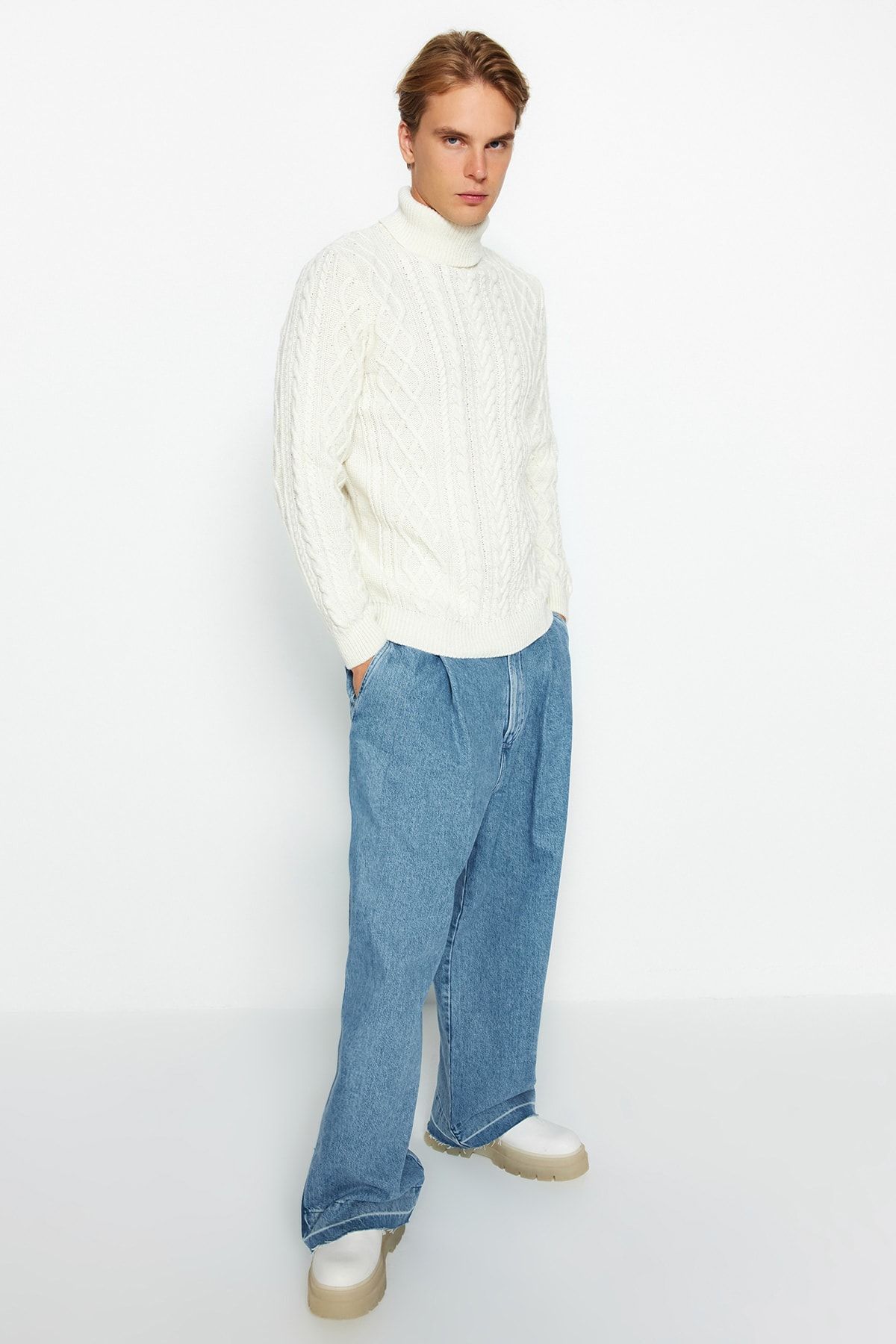 complete the look image