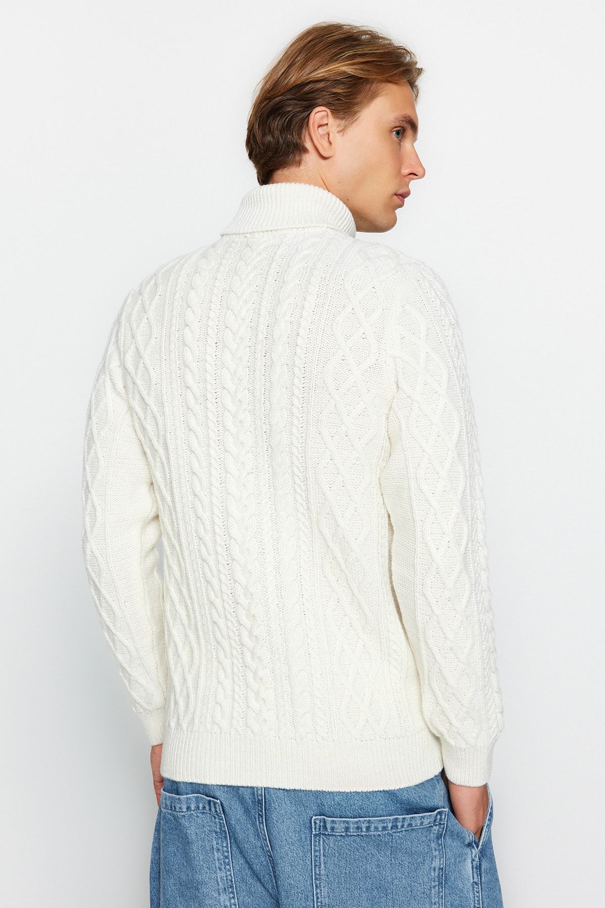 Trendyol Collection-Slim-Fit-Strickpullover mit Rollkragen – Ecru, Wolle, Haarstrickdetail TMNAW22KZ0302 4