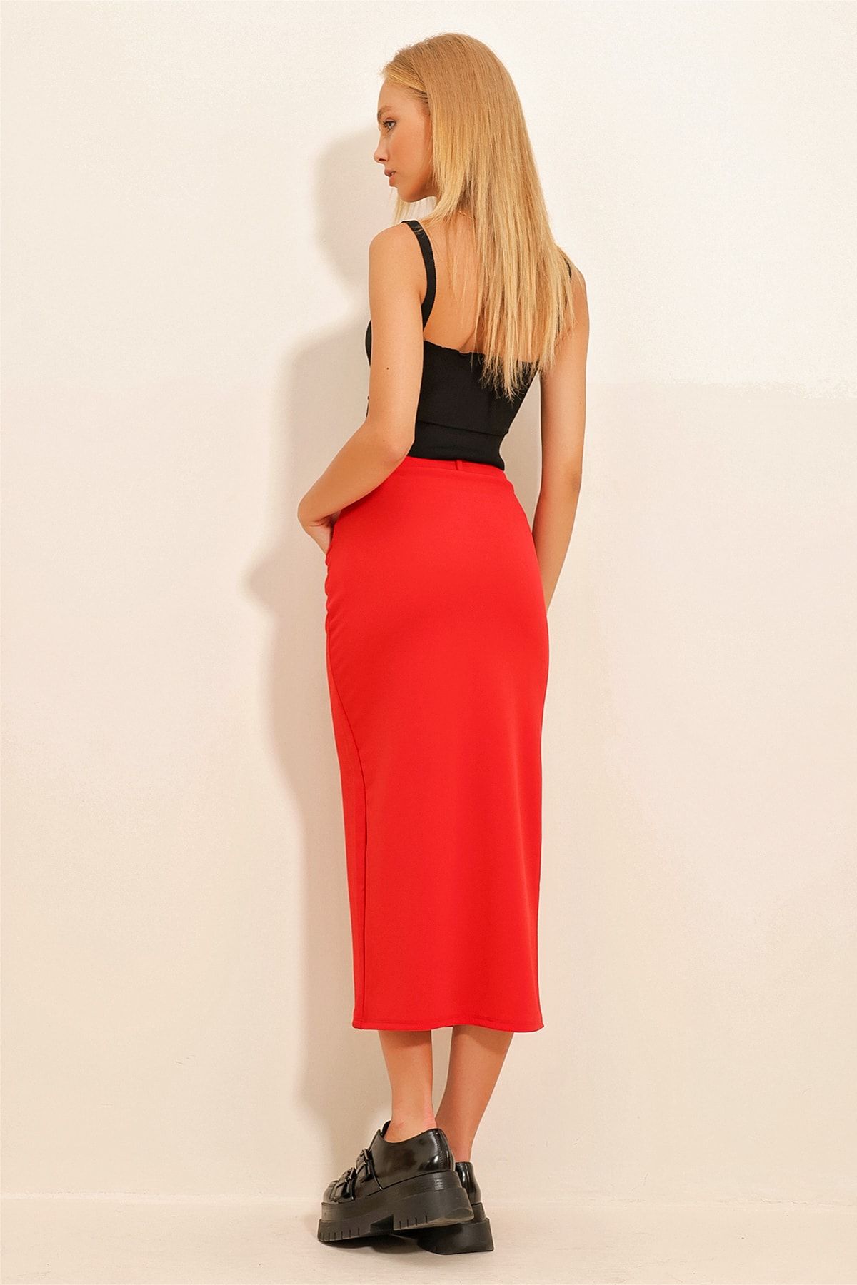 Trend Alaçatı Stili-Women's Red Slit Mid Length Skirt ALC-X10729 5