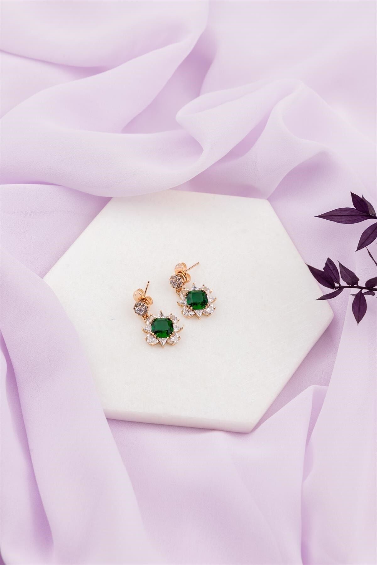 Sacha Accessories Geometric Stone Green Earrings Trendyol