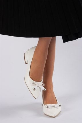 Kadın Beyaz Cilt Zar Fiyonk Detaylı Topuklu Ayakkabı 3 Cm B03101