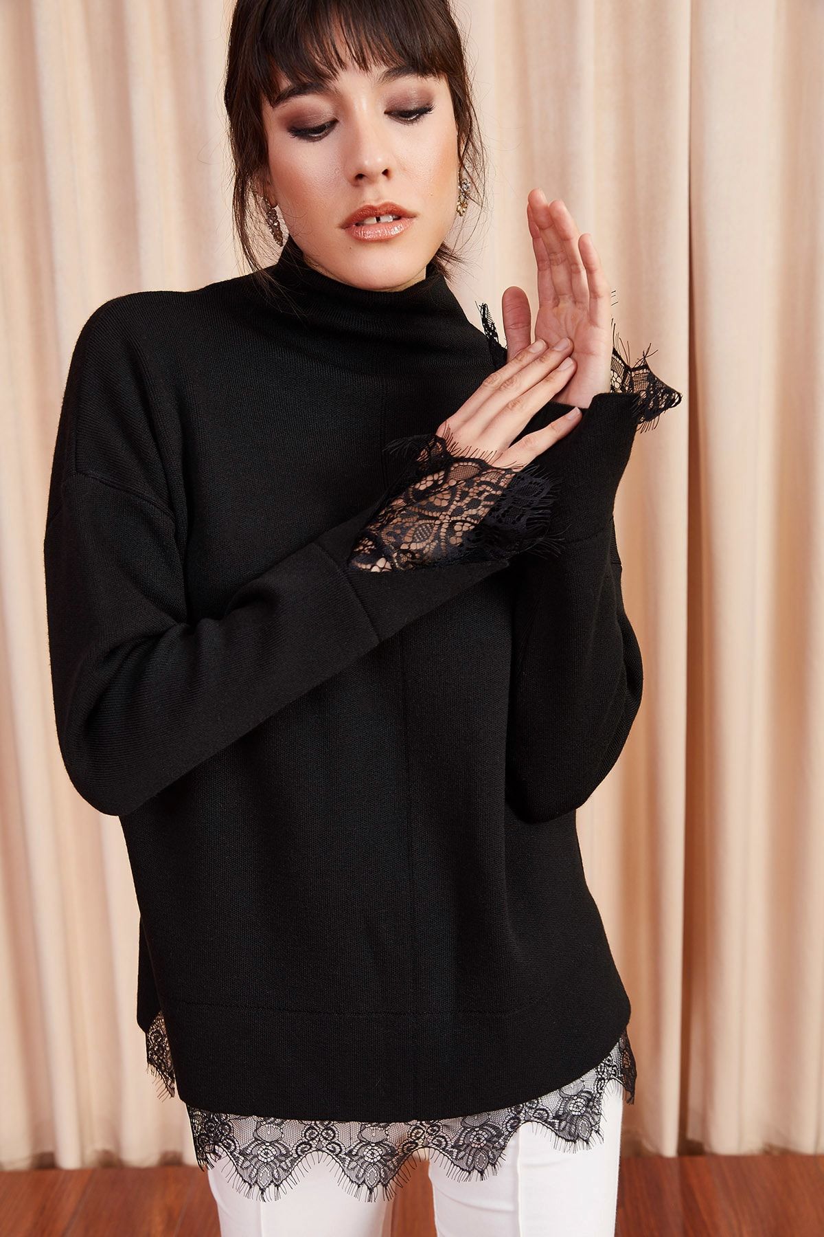 Olalook Pullover Schwarz Regular Fit Fast ausverkauft