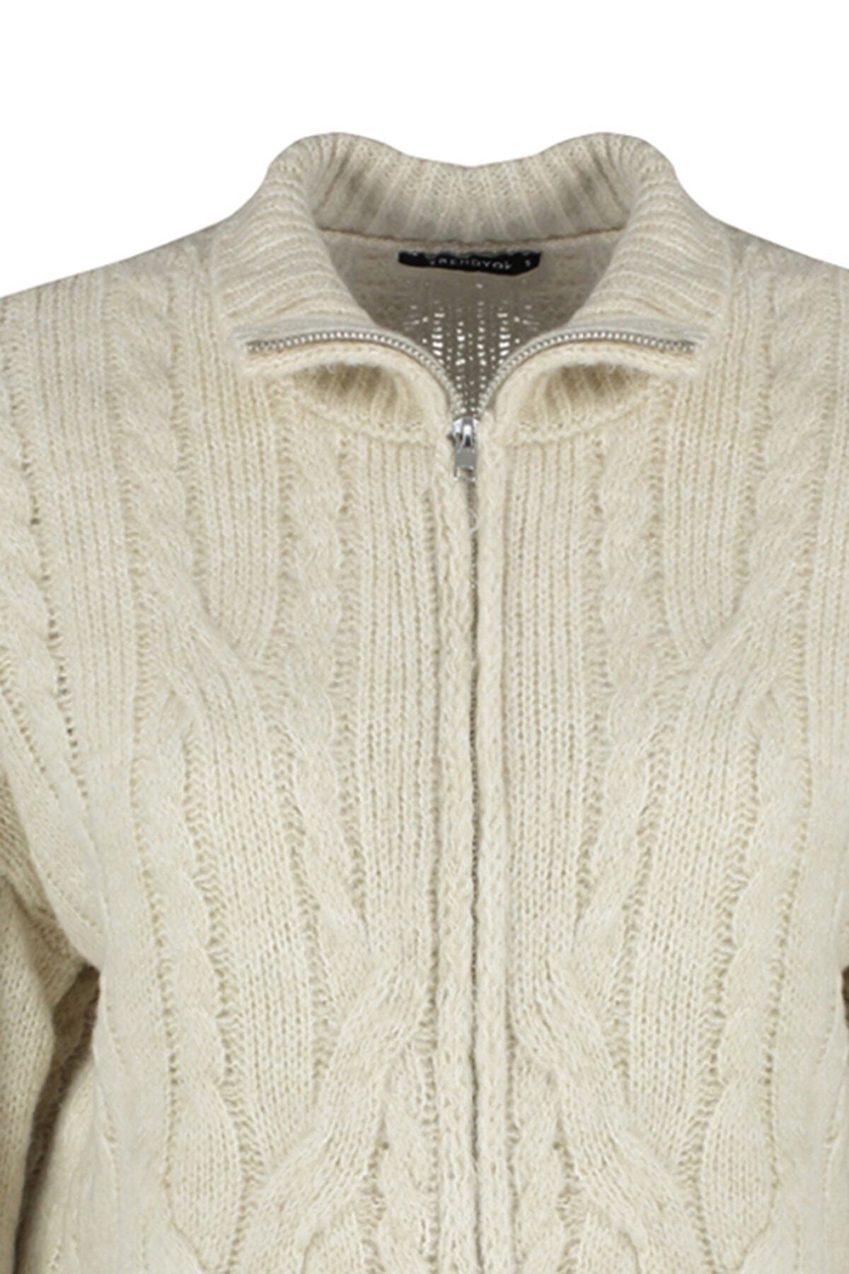 Trendyolmilla  Taş Crop Yumuşak Dokulu Fermuarlı Saç Örgülü Triko Hırka TWOAW24HI00202 - Görsel 7