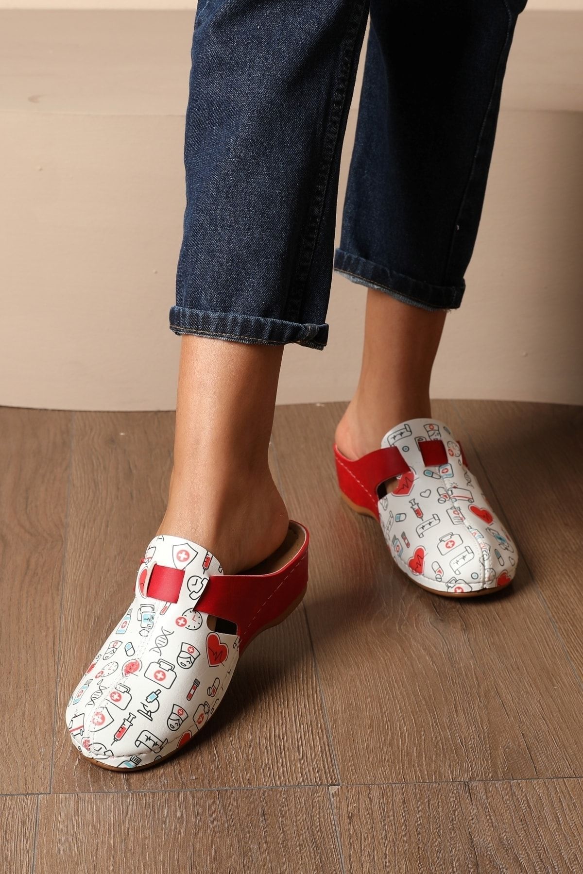 Hospital slippers shop