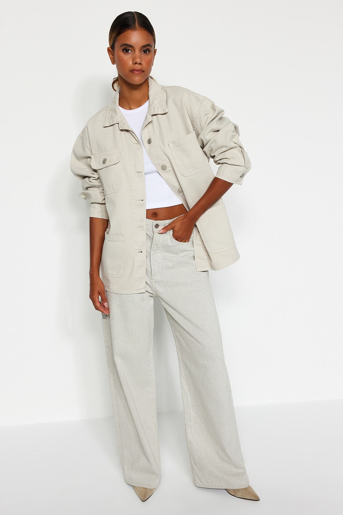 Trendyol Collection-Übergroße Jeanshemdjacke mit Taschendetail aus Stein TWOAW22CE0272 4