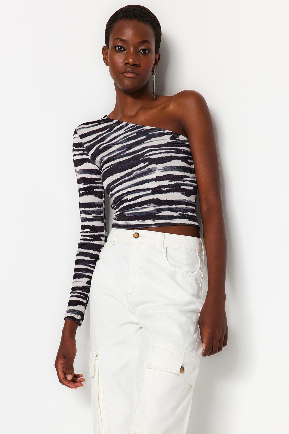 One shoulder zebra store top