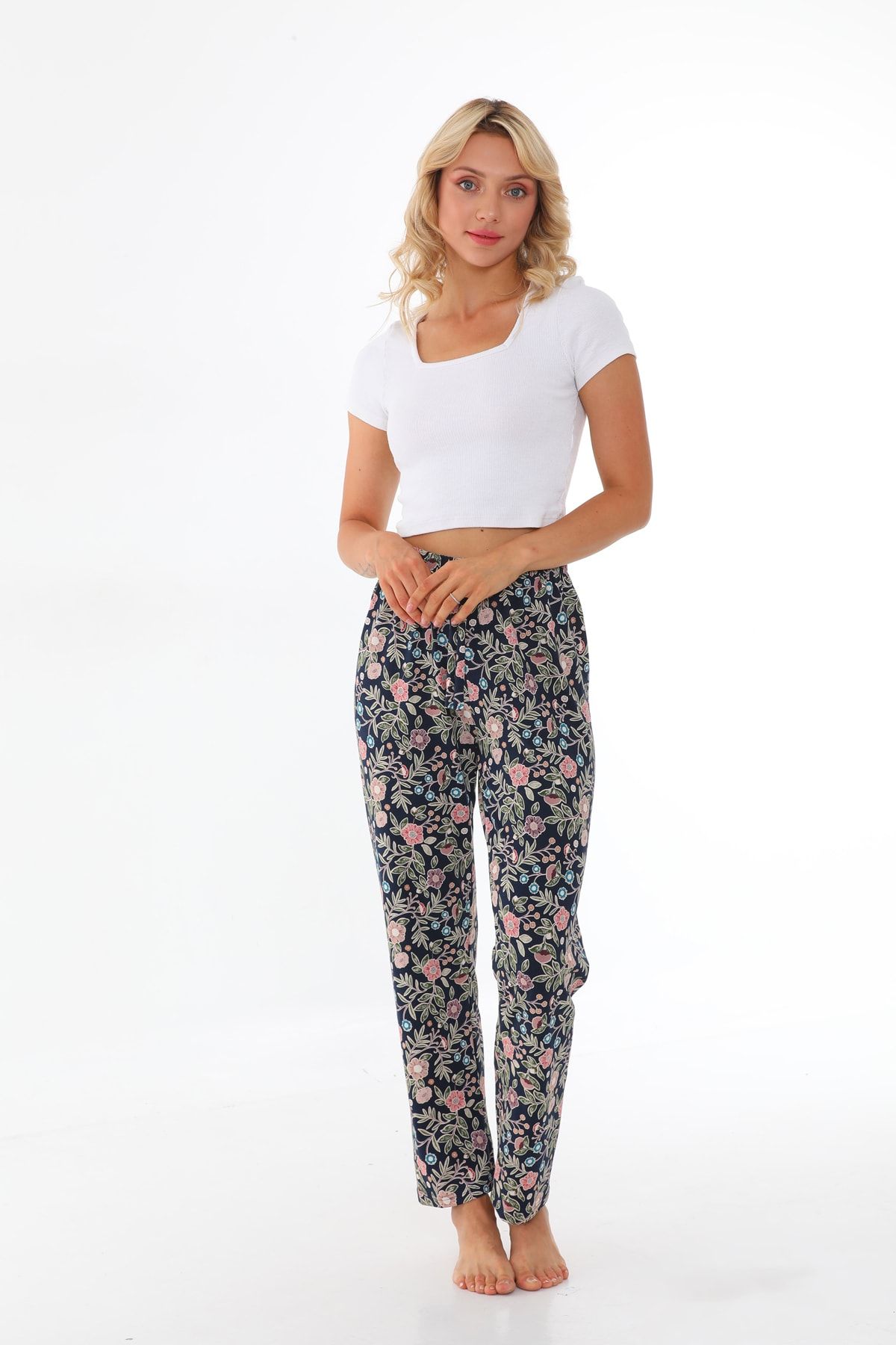 Arvin Pijama Women's Combed Cotton Floral Printed Lycra Soft Textured  Pajama Bottoms - Trendyol