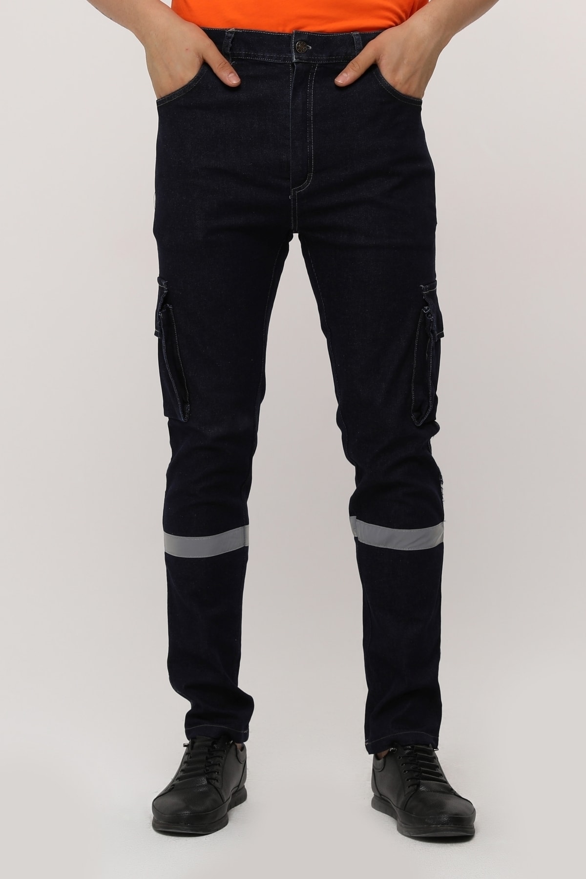 Qullar sikni sorishadi