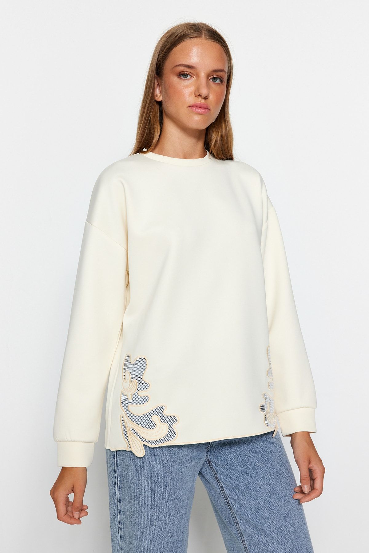 Trendyol Modest-Ecru Lace Detailed Diver/Scuba Knitted mikina TCTAW24TW00008 3