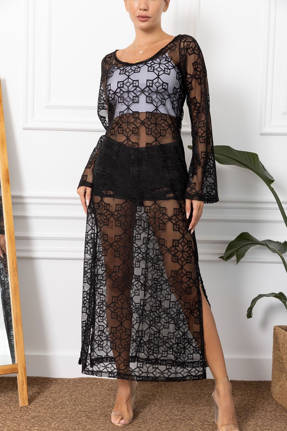 Dress with store arm slits