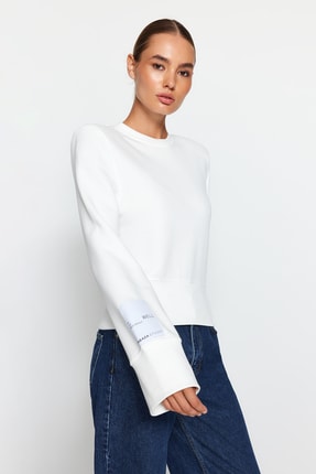 TRENDYOLMİLLA X Sagaza Studio Ekru Vatkalı Sweatshirt TPRAW22SW1841