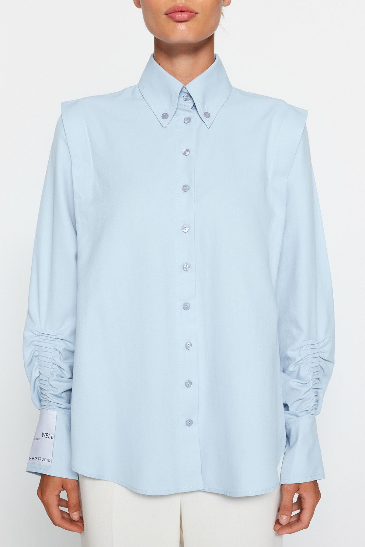 Trendyol Collection-Sagaza Studio Hellblaues Popeline-Hemd - Kordelzug-Detail, gewebt TPRAW22GO1191 6