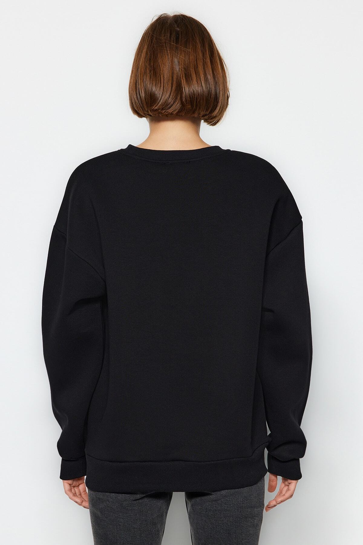 Trendyol Collection Černá Oversize/Bol Střih Crew Neck Thick/Inside Fleecová pletená mikina TWOAW24SW00102