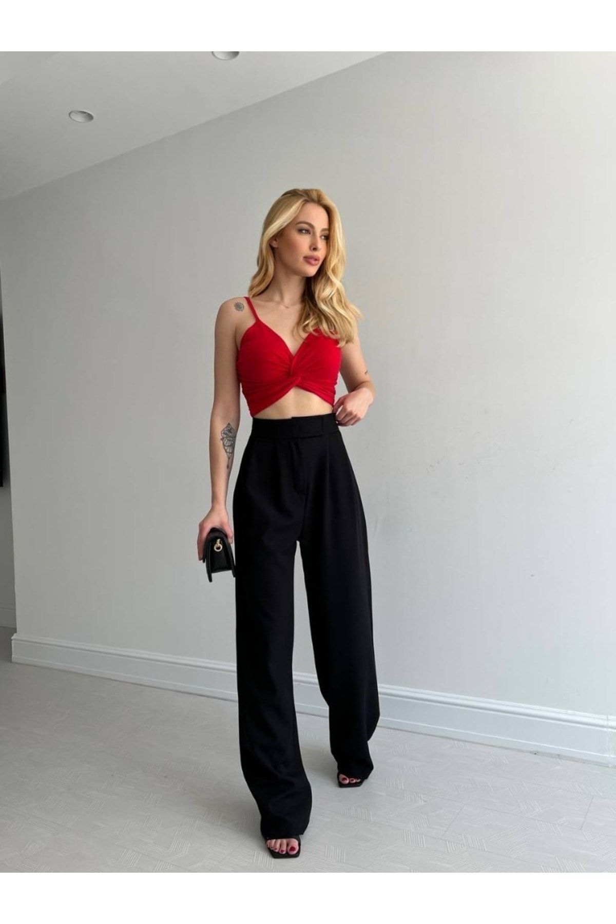 MEON Kadın Pantolon Cırtlı Önden Pileli Yüksek Bel Palazzo Rahat Kesim  Yüksek Bel Fiyatı, Yorumları - Trendyol