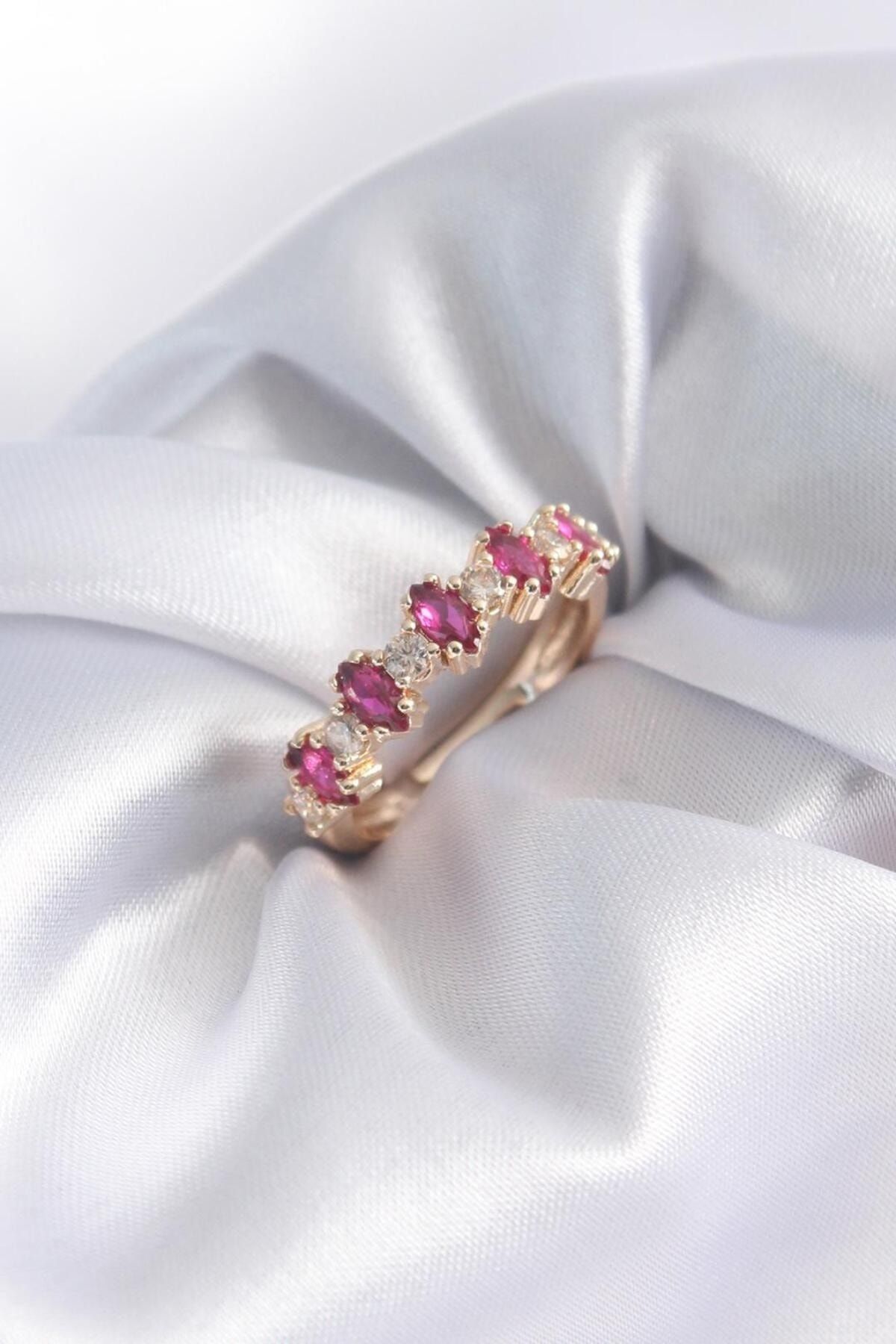 Vogue ring deals