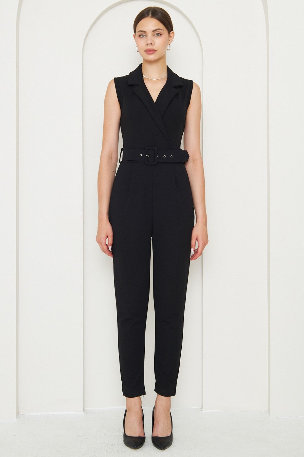 Sleeveless jumpsuit with jacket 2025