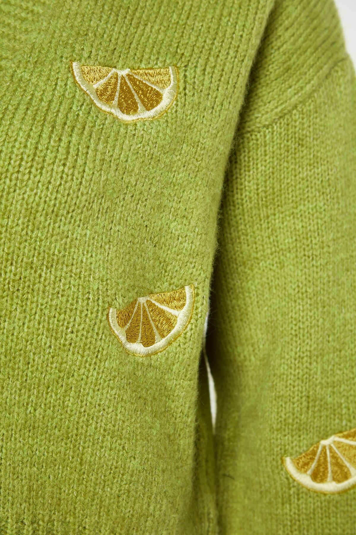 Trendyol Collection-Grüner Strick-Cardigan mit V-Ausschnitt und Stickerei – TWOAW24HI00237 7