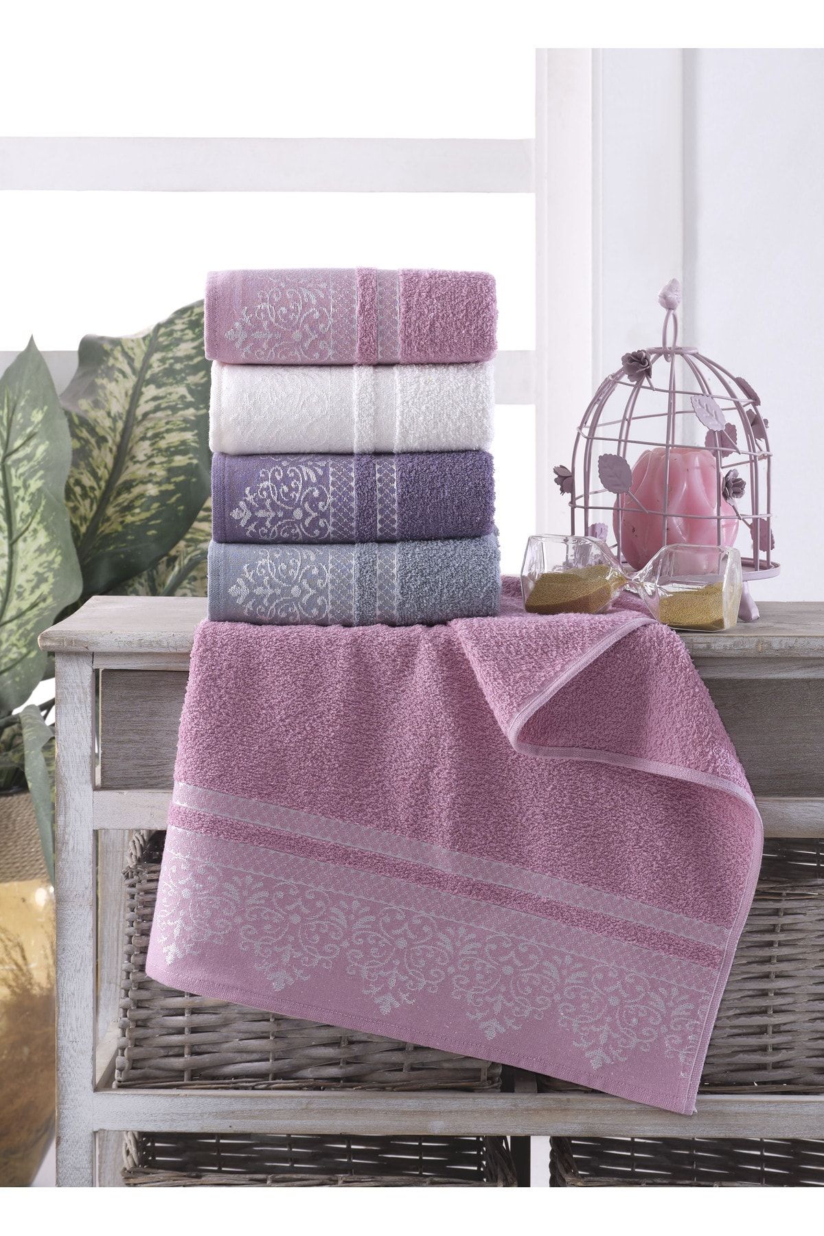 Mariva home-Damask Set of 4 Hand & Face Towels 2