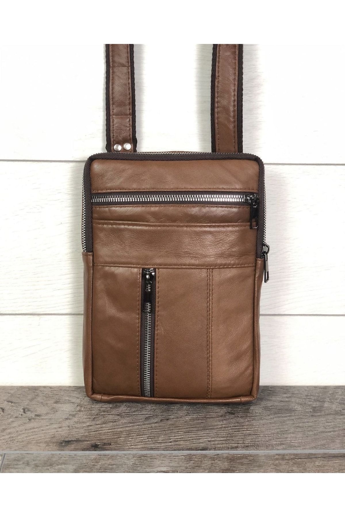 Medium size sales messenger bag