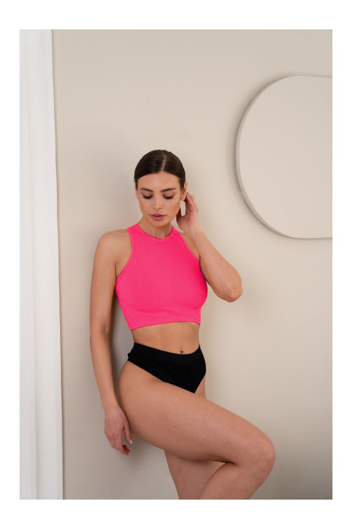 MİSTİRİK Murana Model Dikişsiz Toparlayıcı Büstiyer Crop Seamless Model Spor Crop Pembe Renk görsel 7